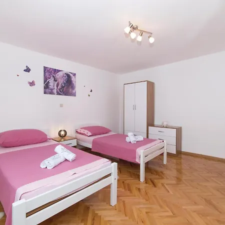 Awesome In Kastel Gomilica With Kitchen *